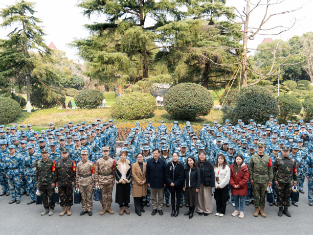 2024级新生军训慰问